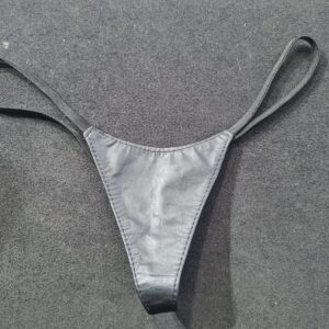 Mini Cola less Tipo V Ecocuero BDSM