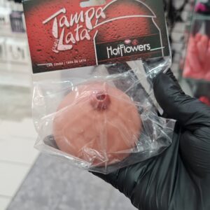 Tapa de lata tetas morena