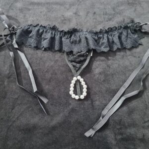 Tanga tailandesa negra