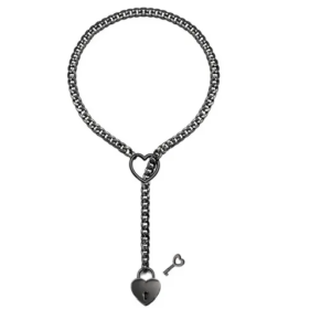 collar de cadena con candado